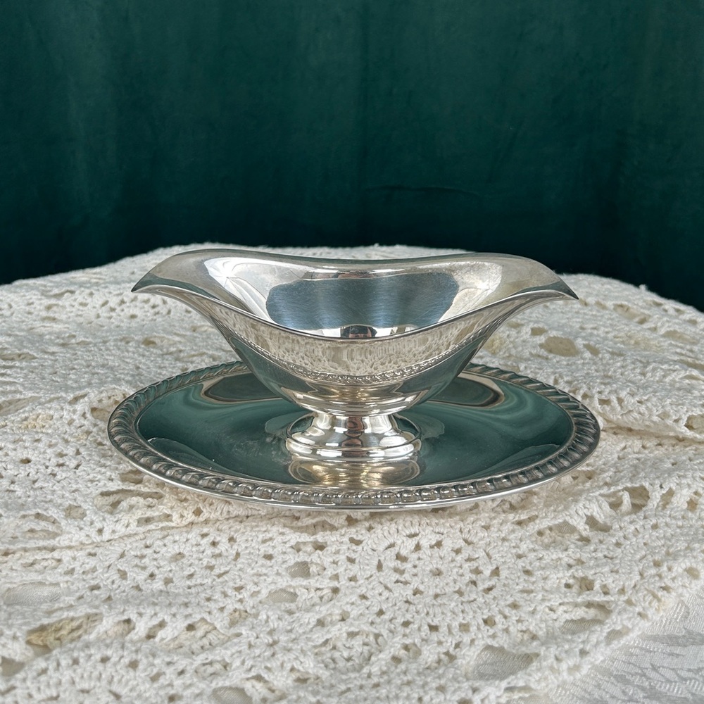 Vintage Silver Plated Ornate Gravy Boat